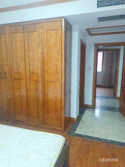 凤台幸福里社区一楼元宝户型3室2厅2卫11913平方米