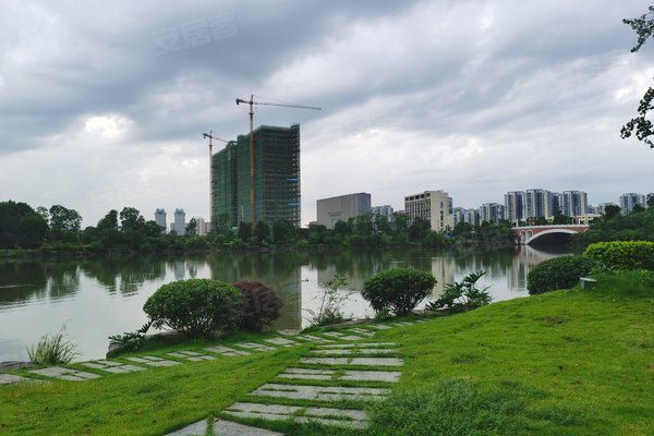 不足,万达光屿湖怎么样,万达光屿湖周边房产中介经纪人评价-桂林安居