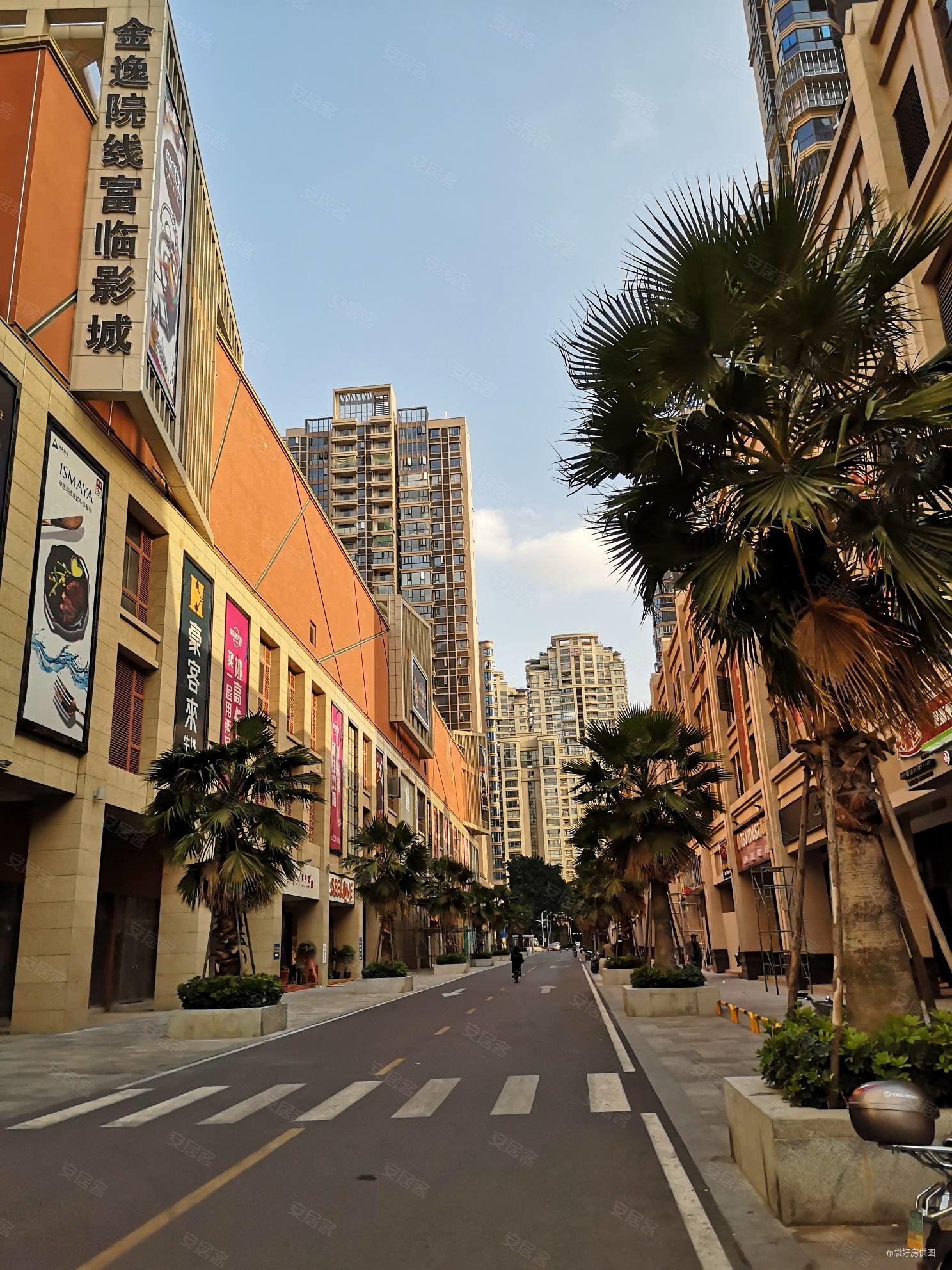 五中东门富临新天地3房2厅116平电梯中层