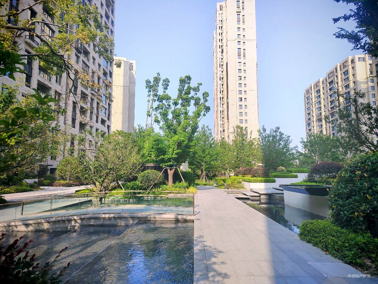 上海房产网>上海二手房>闵行二手房>金虹桥二手房>古北中央公园>