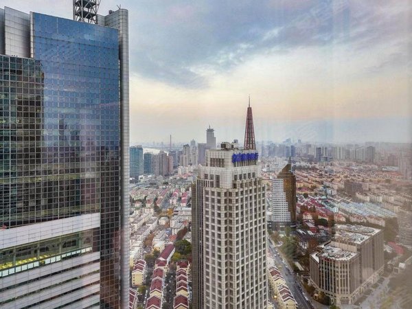 上海浦东陆家嘴二十一世纪中心大厦丽晶汇丨陆家嘴公寓天花板丨全景