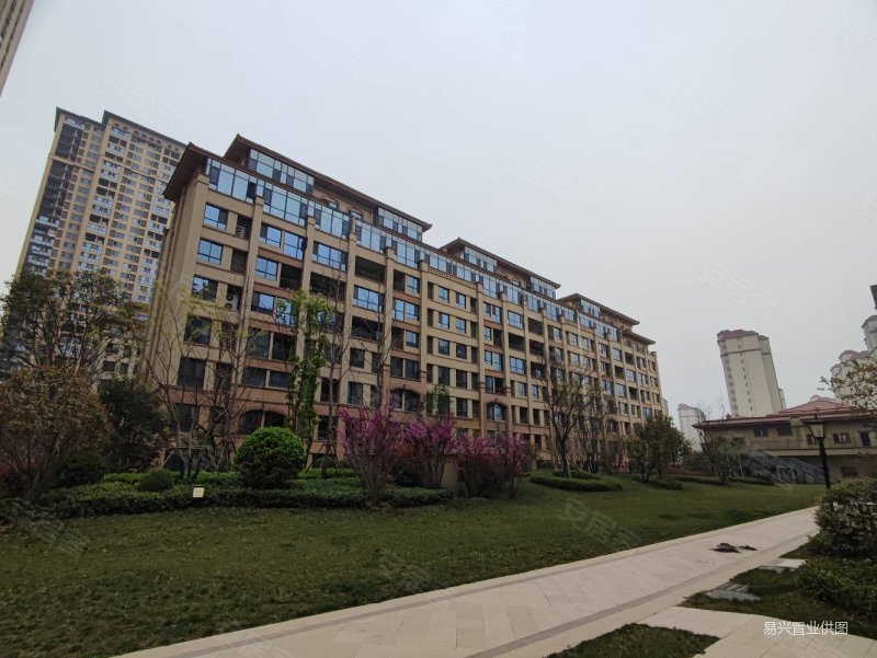 港务区绿地璀璨天城现房出售地铁三号线价位可谈