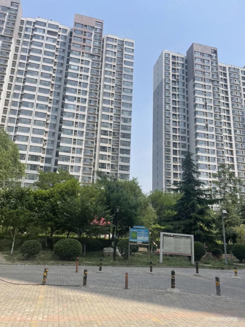 众美 玉兰苑北区 122平 两卫 小三室