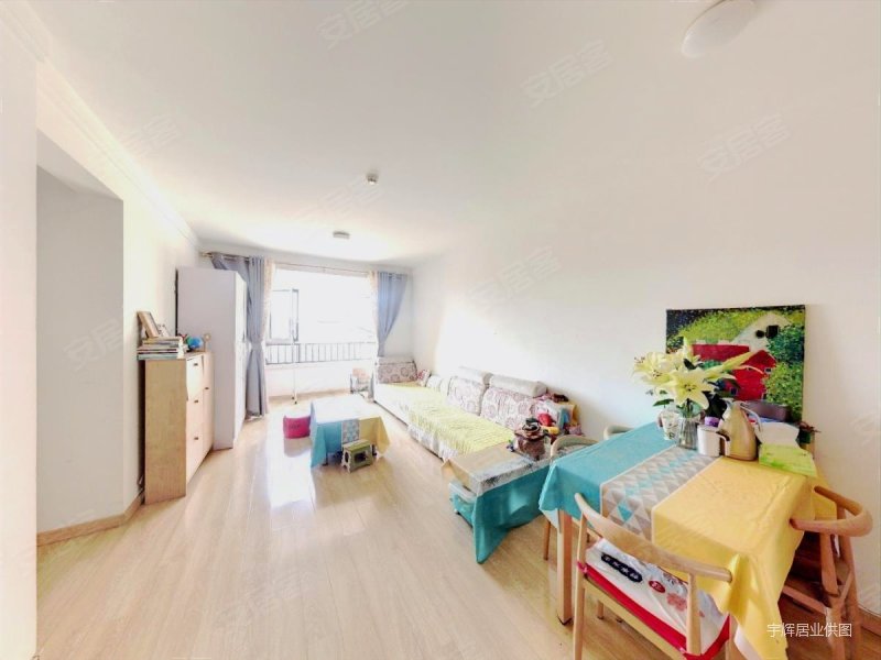 保利金香槟 精装可拎包入住 商品房 小三居 近地铁 次新房