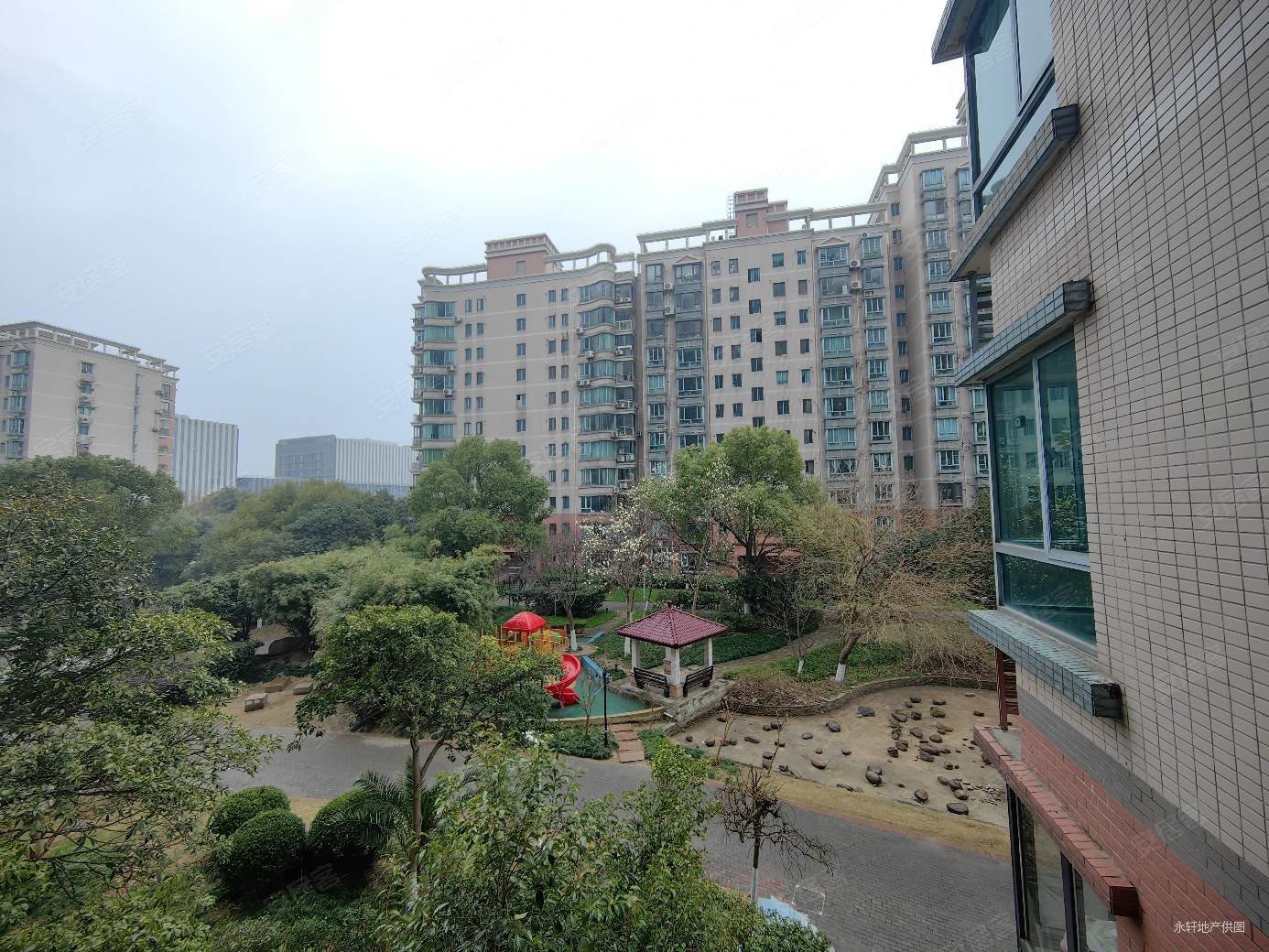 新上精装修三房,中间位置不靠路,近地铁2,7,16,18号线,万邦都市花园