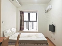 成都高新西区西源大道整租平层公寓1100随时看房拎包入住带空调出租房源真实图片