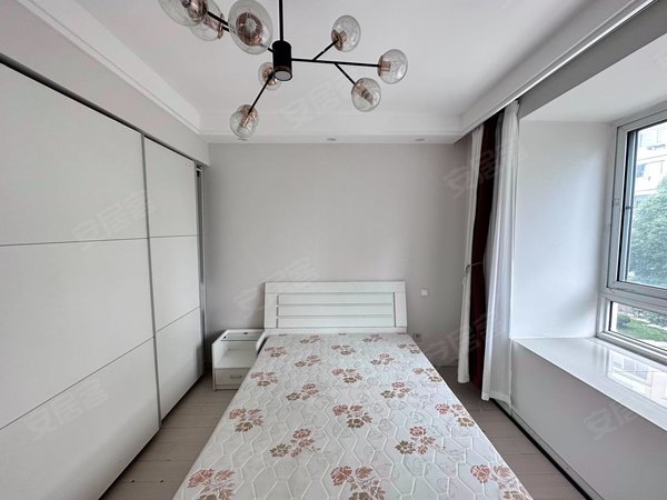 站 可办居住证小区中心位置安静出门就是生活超市出租房源真实图片