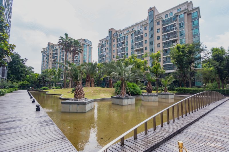 水清木华公寓5室2厅3卫268.67㎡南北2959万