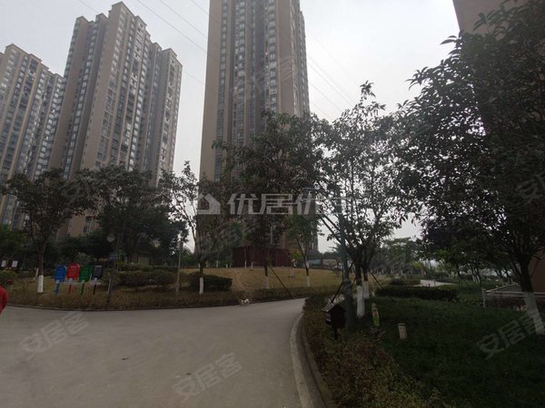 【多图】西城佳园,茄子溪租房,二号线轻轨站旁边,西城佳园精装两房