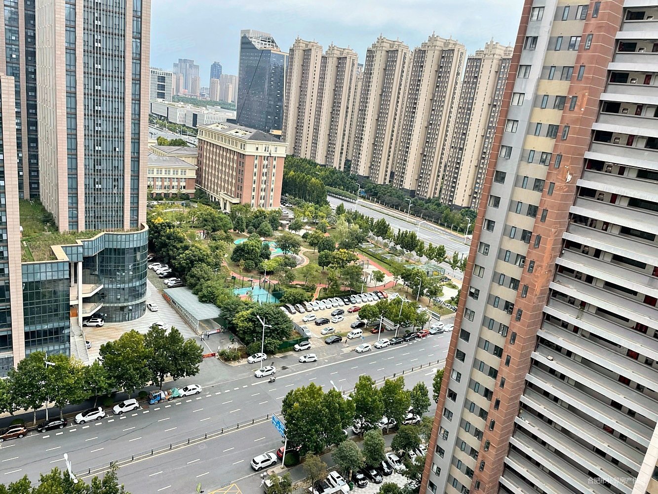 精装三房三加一户型滨湖万科城诚意出售九成新满五年有车位