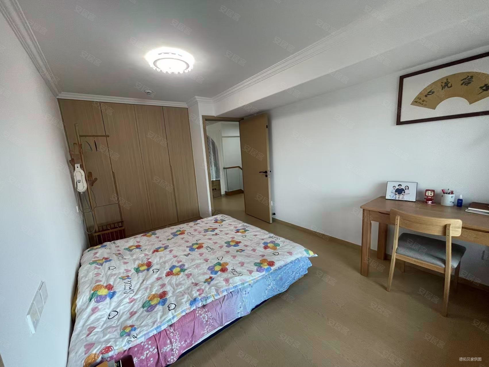 美致生活广场3室2厅3卫43.29㎡南北78.8万