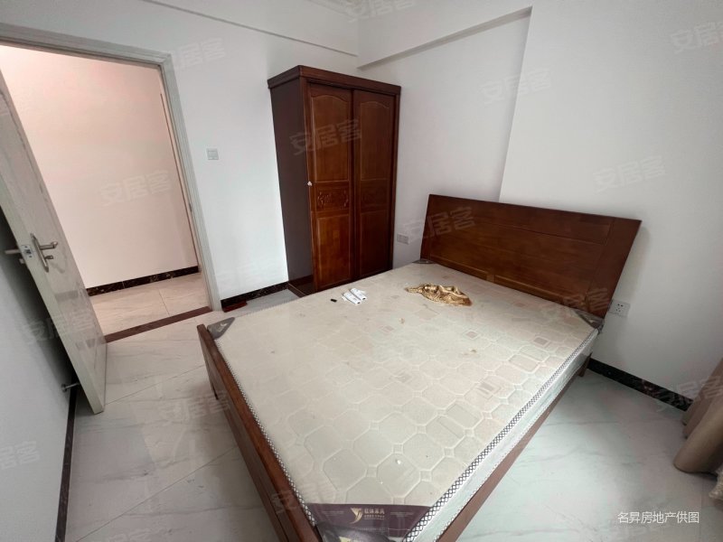 房东急售鹿茵华庭大三房赠送品牌家电拎包入住