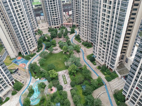 深圳龙岗坪地创城丁山河畔丁山河畔精装2房,可配齐家私家电,价格优惠