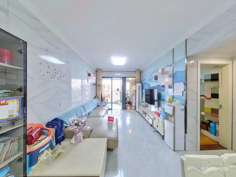 花半里清湖花园新上精装三房,使用率高,新华  还在