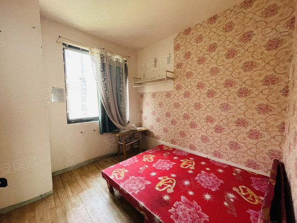 【多图】星宝花园(常熟),万达广场租房,星宝花园简装三房1500,万达