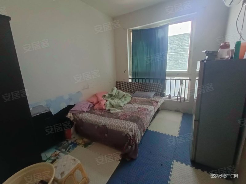 荣安花园电梯小高层地铁站边,装修风格自己设计房东诚心出售