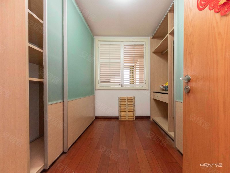 鲁艺上河村三区必看好房!大落地窗 面宽21米 明卫五居带车位