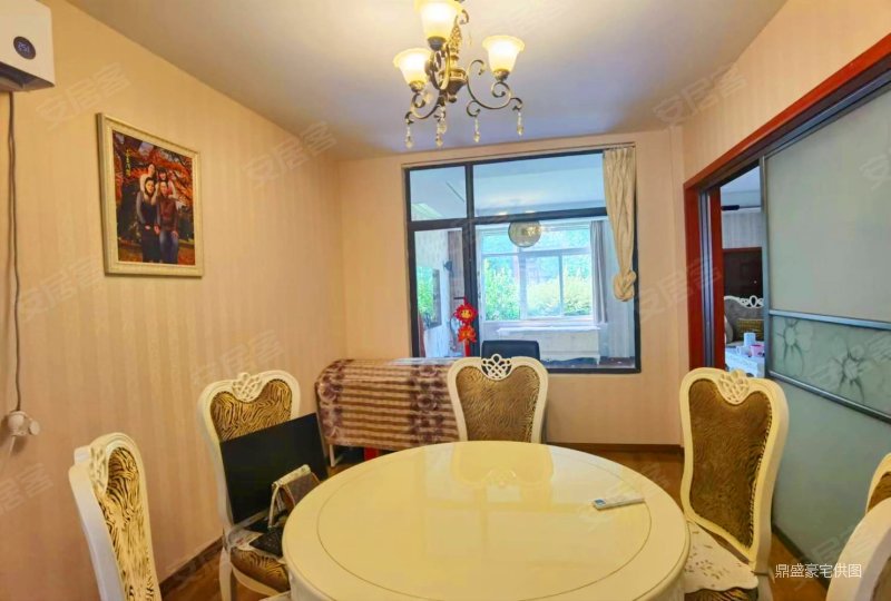 银湖水榭别墅南北通透近地铁联排别墅