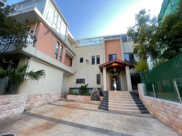 昆明西山滇池度假区滇池卫城鹿港(别墅)球道边 精装双拼别墅 适合会所