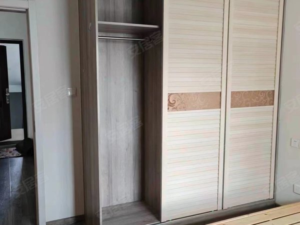 南京高淳高淳区大丰景苑c区新城小学旁边大丰景苑精装好房出租1250