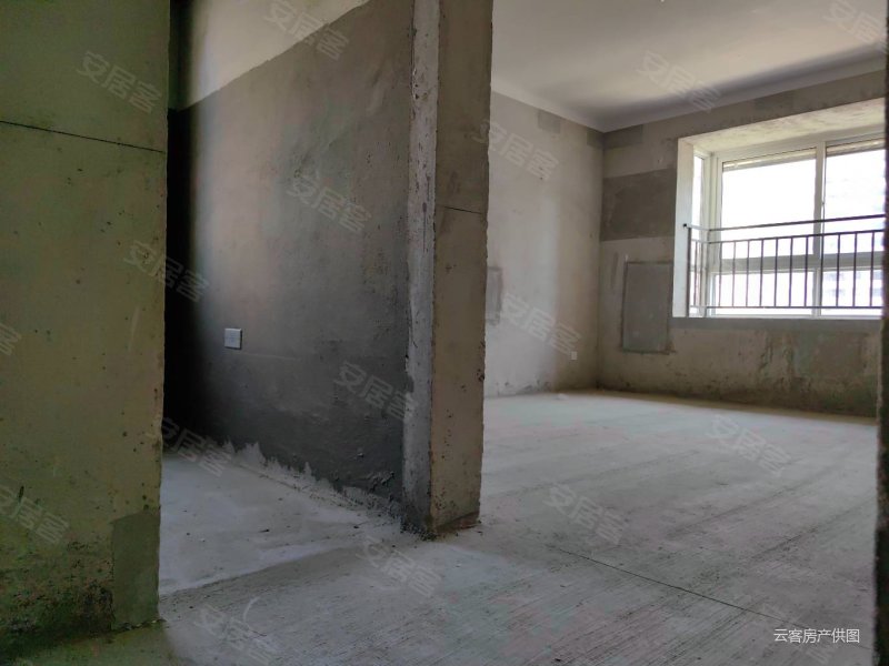 润柏华庭423平3室2卫两室朝阳好楼层全天采光