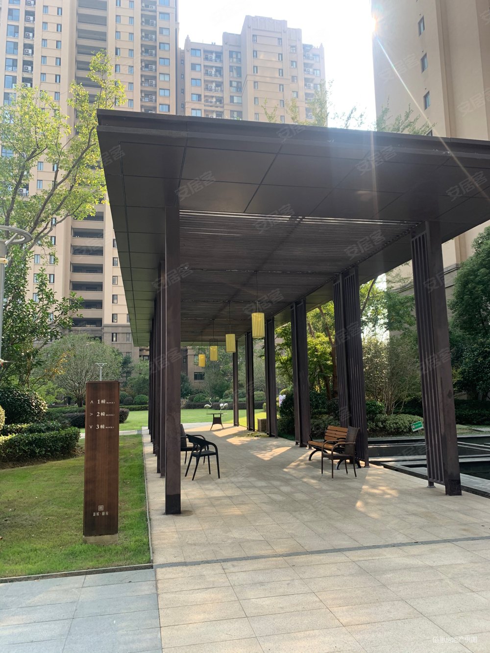 诚售地铁口新城樾府169平4房三朝南双阳台楼层采光佳看房方便