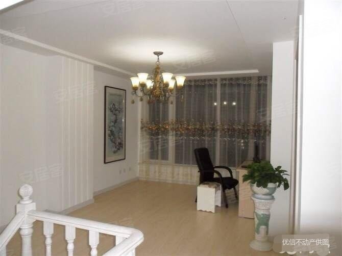 成德嘉园3室3厅2卫149㎡南北68万