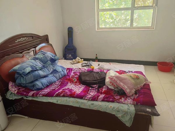 喀什疏勒疏勒城区名都小区(疏勒)出租~疏勒县名都小区3楼,3室2厅1卫