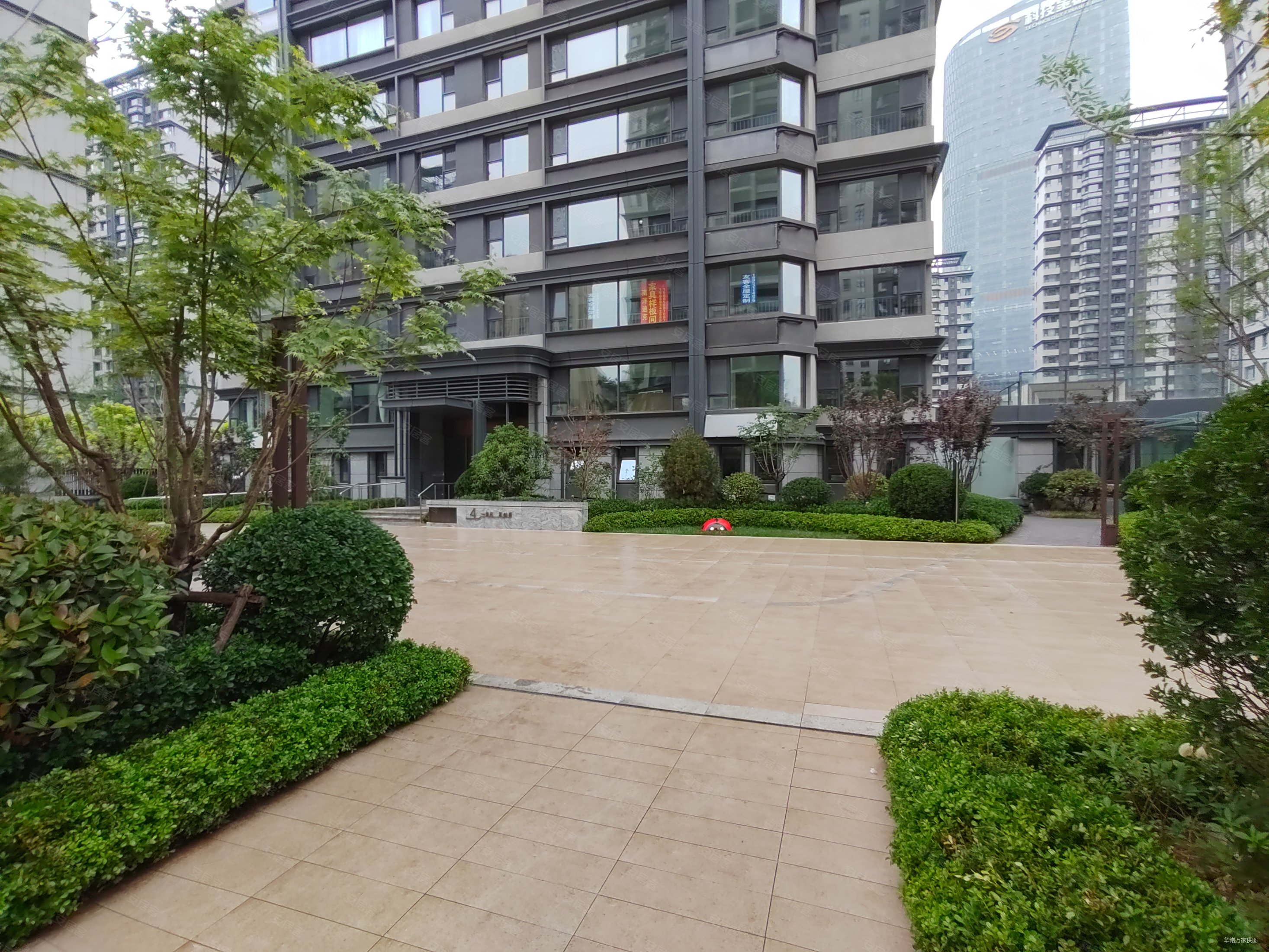 济南cbd中信泰富济南尊精装四居三有车位业主诚意出售