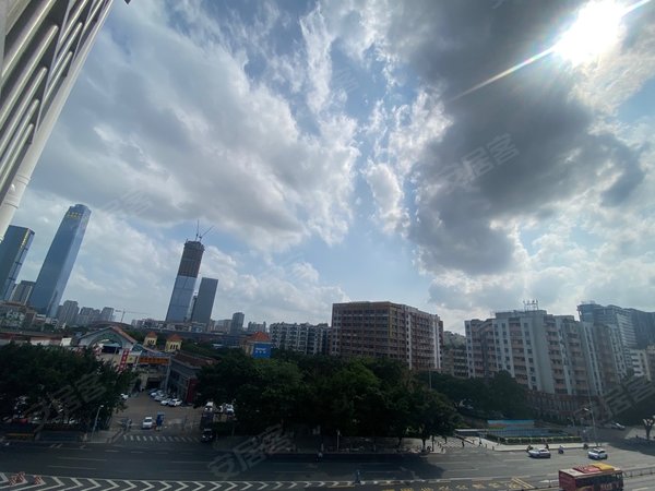 广州天河棠下棠下村棠下brt旁中山大道边上 对面沃尔玛 广州信息港天