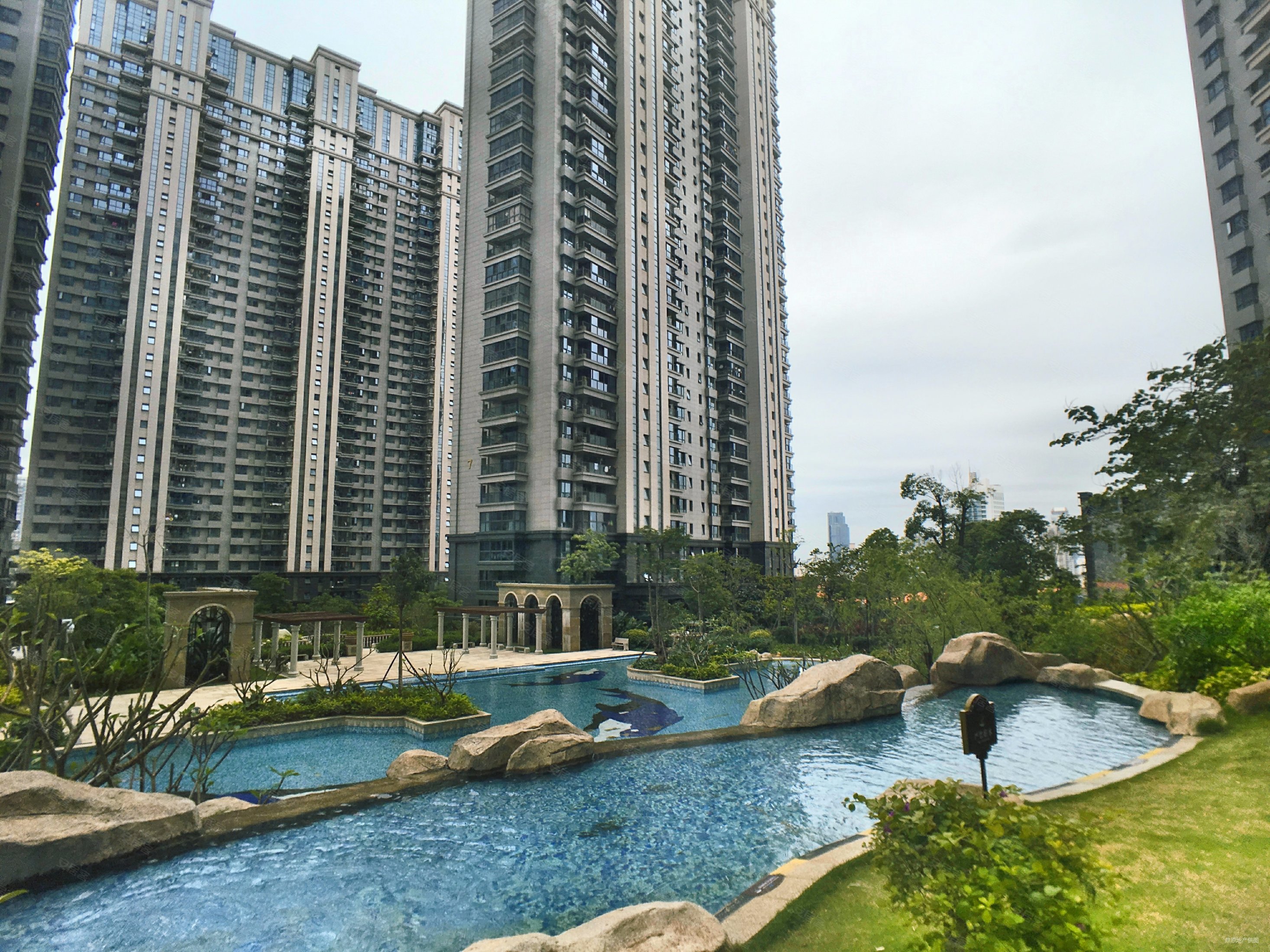 源昌君悦山丨前排两房丨满五年丨带装修丨采光好业主