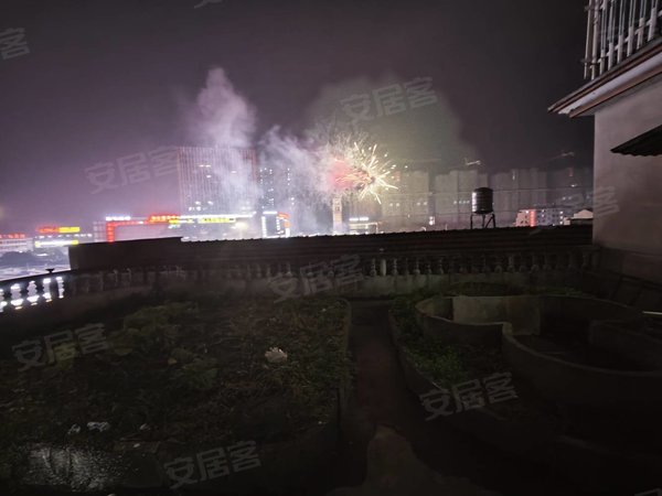 金华武义县武义城南赵宅安置小区赵宅夜市两室带大露台,无中介押一付一可随时看房拎包入住出租房源真实图片
