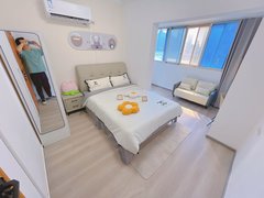 重庆两江新区观音桥主卧带阳台观音桥好吃街北城天街旁银鑫楼月付没中介可短租精装修出租房源真实图片