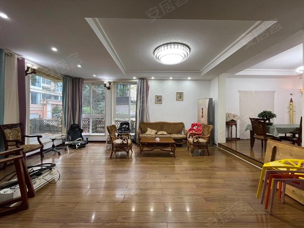 重庆渝北新牌坊锦绣山庄(别墅)价格可谈 加州新牌坊核心商圈 近观音桥