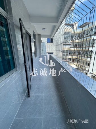 文仙坡小区3室2厅1卫95㎡南北35.8万