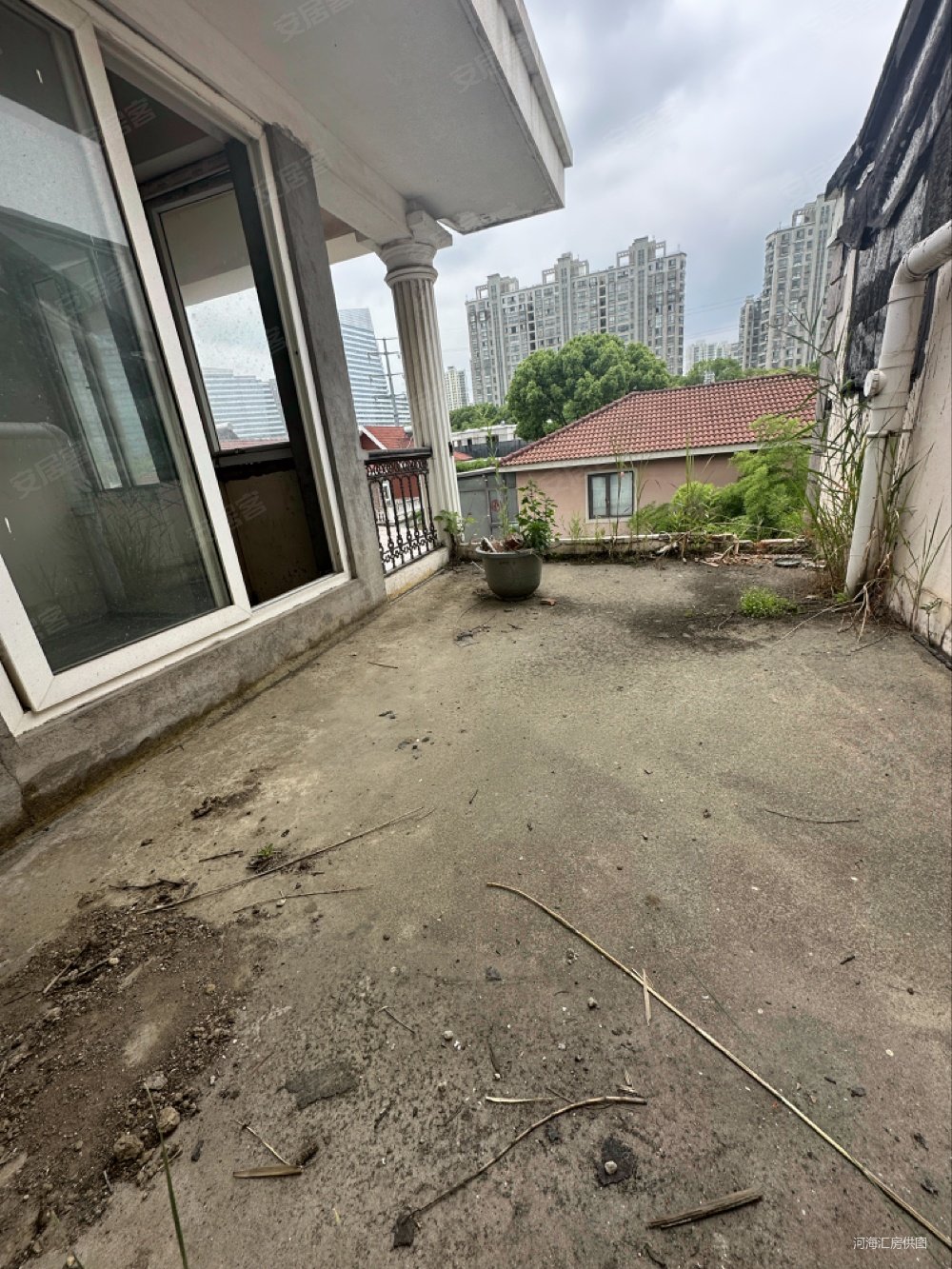 市府板块 东南花园联排别墅 纯毛坯位置好