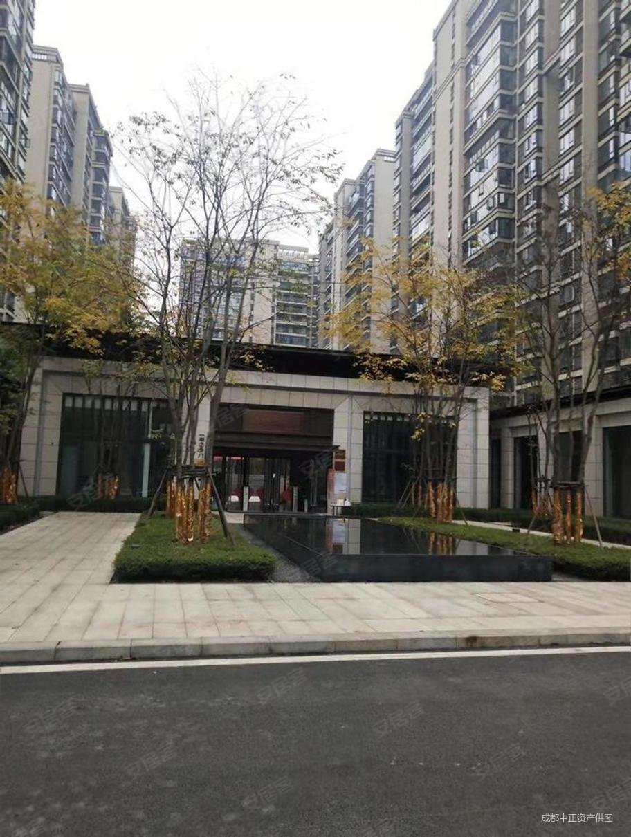 成都房产网>成都二手房>青羊二手房>外光华二手房>绿地新里城>