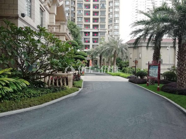 南宁良庆五象大道恒大御景恒大御景精装2房 配齐 拎包即住 电梯房