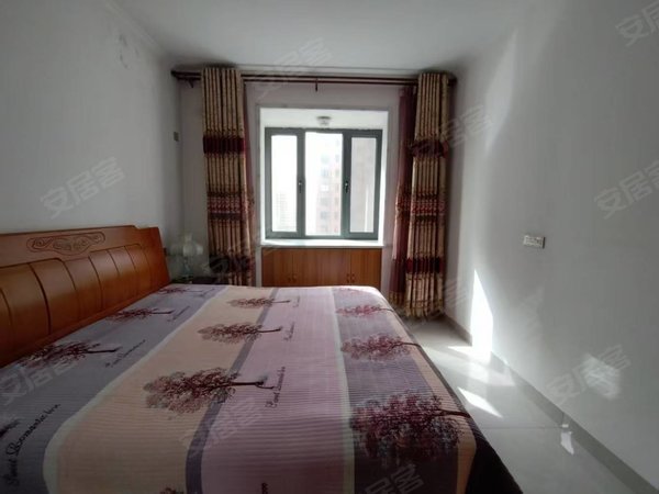 包头滨河新区滨河购物街胜源滨河新城优越小区，房屋采光好，精装修，拎包入住，家里干净整齐。出租房源真实图片