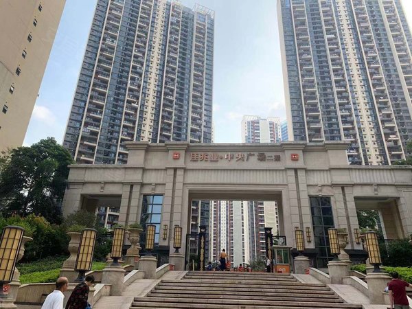 【多图】佳兆业城市广场(二期),坂田租房,城广近天安云谷,楼下雪象
