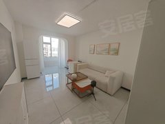 长春净月世荣路可短租月付 包网可做饭 摩天活力城附近 长职 轻轨沿线出租房源真实图片