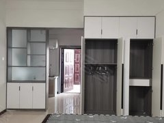 漯河临颍临颍城区临颍县职业高中家属楼 1室1厅1卫出租房源真实图片