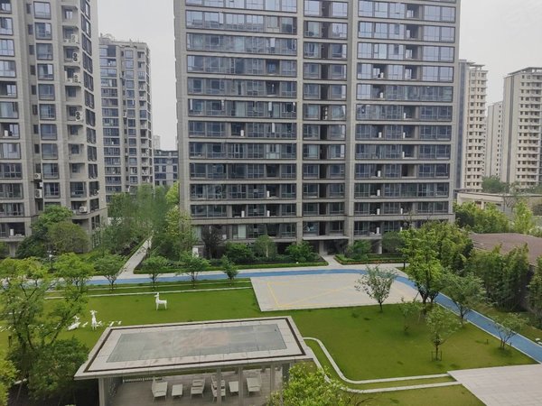 绍兴诸暨诸暨市区祥生云境(诸暨)三开间朝南双卫双阳台出租房源真实