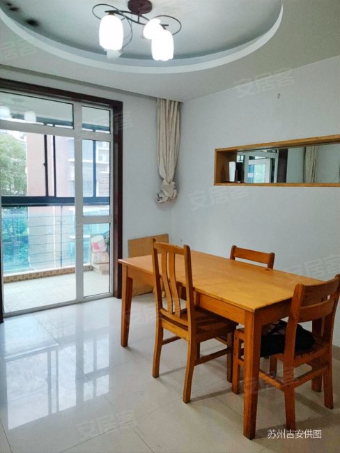 石湖华城楼层35三室两厅两卫116平普通住宅精装三房南北通