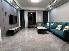 绍兴诸暨诸暨市区东福春晓7楼，4室2厅车位，月租金4800元，密码锁出租房源真实图片