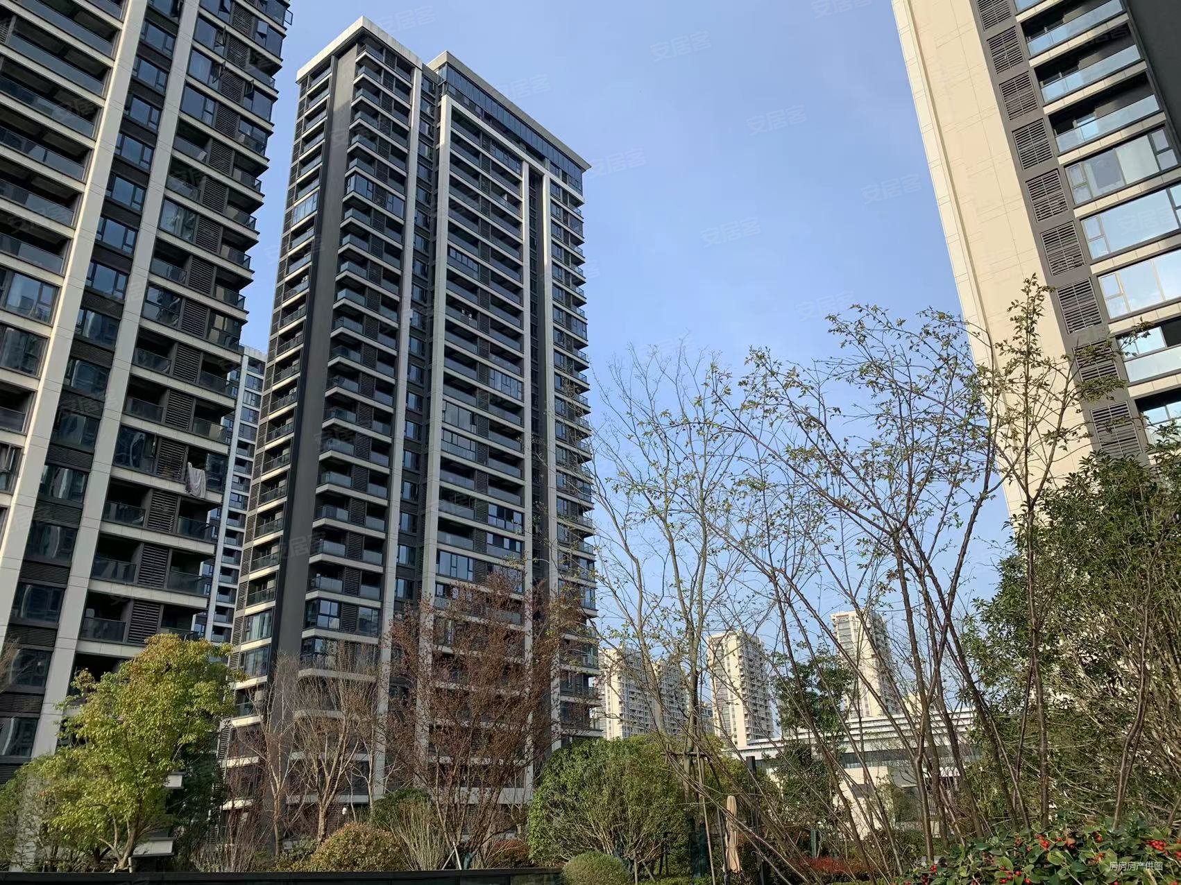 越秀悦映城,精装修25万,地铁口200米,配套齐全,悦映城(公寓住宅)二手