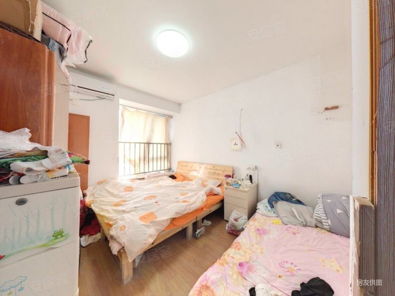 南部新城汇景和园电梯中间楼层诚心卖包土地金