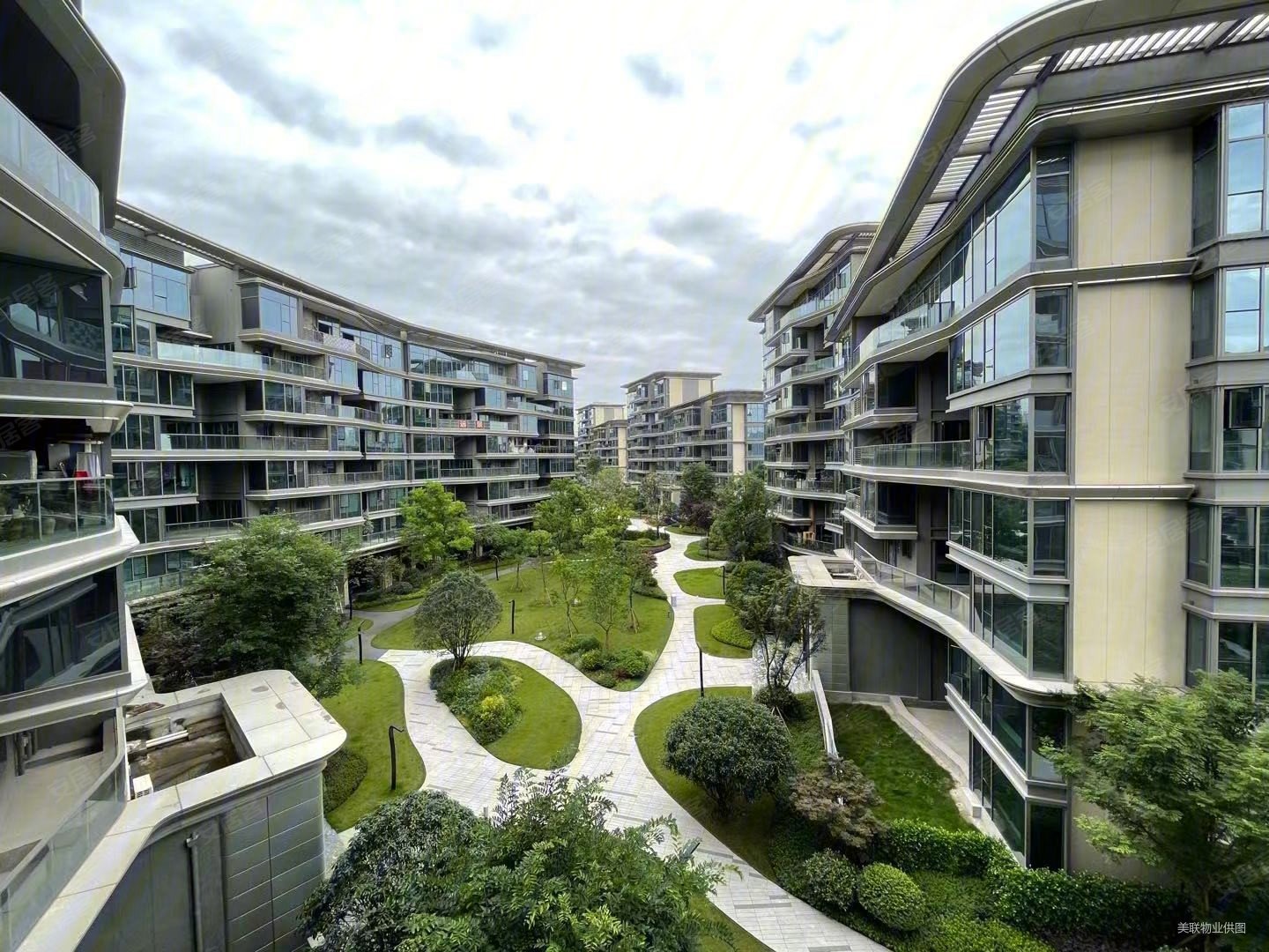 后一套现房,龙湖揽境二手房,280万,4室2厅,3卫,145平米-重庆安居客