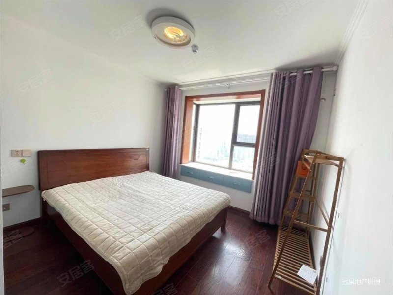 小区新 电梯房 精装可拎包入住 出行方便,海尔云世界滟澜公馆花园二手