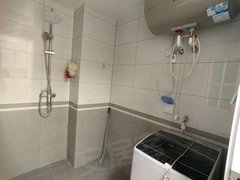 兴安盟科尔沁右翼前旗乌兰河路旗三中附近电梯两室。拎包入住,格局挺好出租房源真实图片